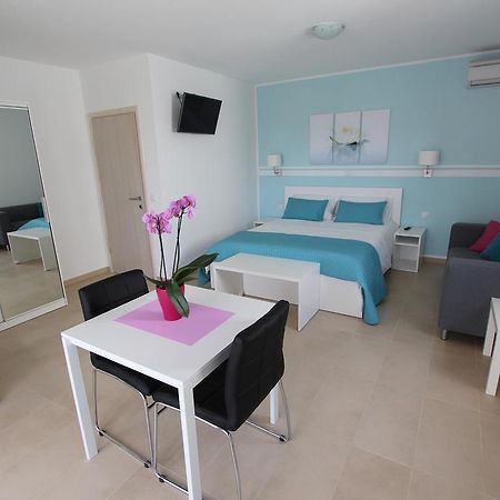 Studio Emanuel Rovinj Bagian luar foto